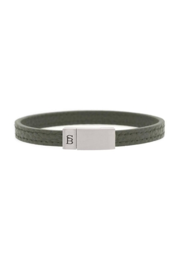 Steel and Barnett Sieraad