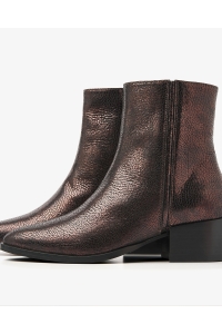 Schoen