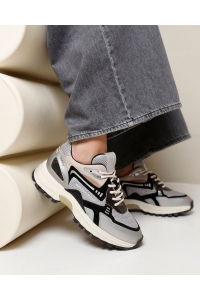 Schoen