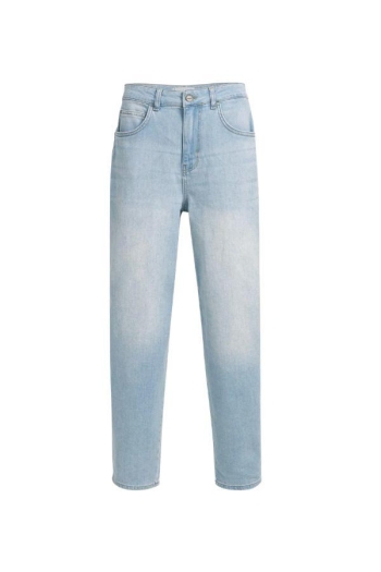 Yaya Jean