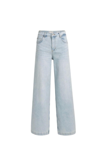 Yaya Jean